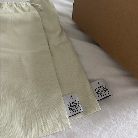 Like new Loewe X Cloudventure sneakers, pistachio color - Picture 4 of 9